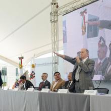 Miguel Ángel Navarro Navarro rinde protesta como Rector del CUValles